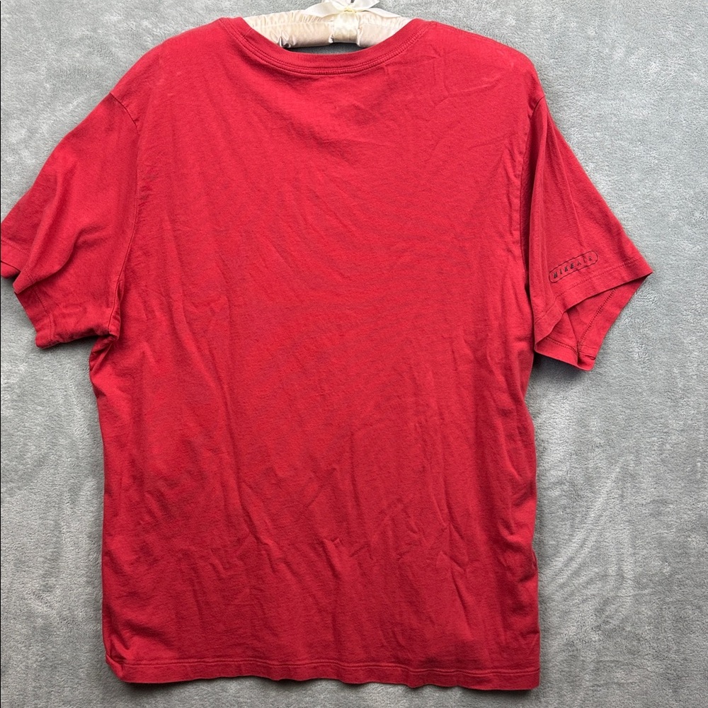 Nike Red Graphic Men's T-Shirt - Picture 6 of 8